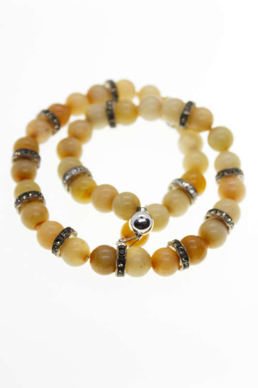 Necklace - Vintage Agate and Carnelian with Diamante Circles inbetween. 14ct 585. - ML2472