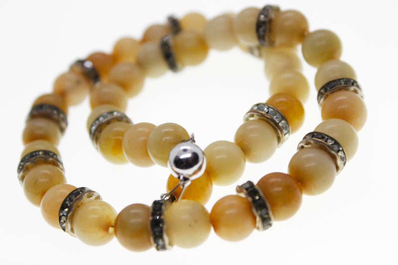 Necklace - Vintage Agate and Carnelian with Diamante Circles inbetween. 14ct 585. - ML2472