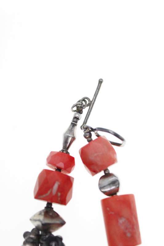Bracelet - Vintage Large Coral Bracelet with T-clasp and Floral Charms - ML2486