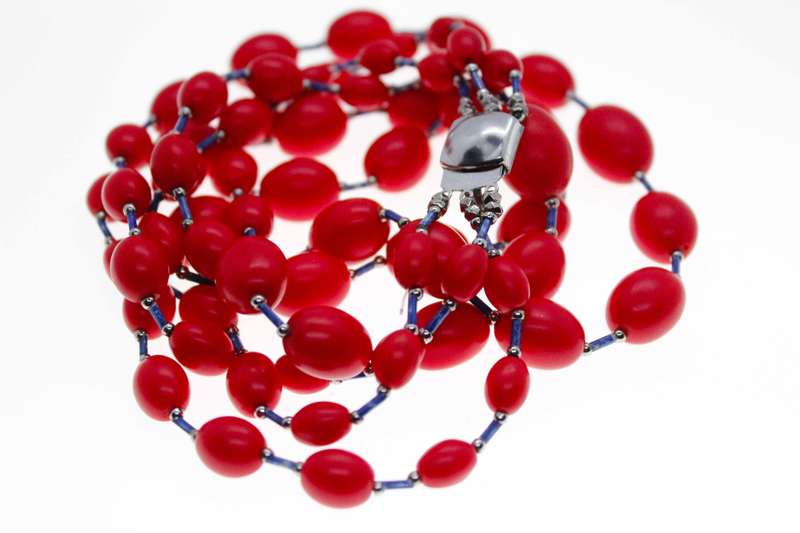 Necklace - Vintage 3 Strand Red Oval Beaded Necklace - ML2496