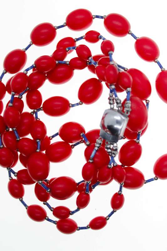 Necklace - Vintage 3 Strand Red Oval Beaded Necklace - ML2496