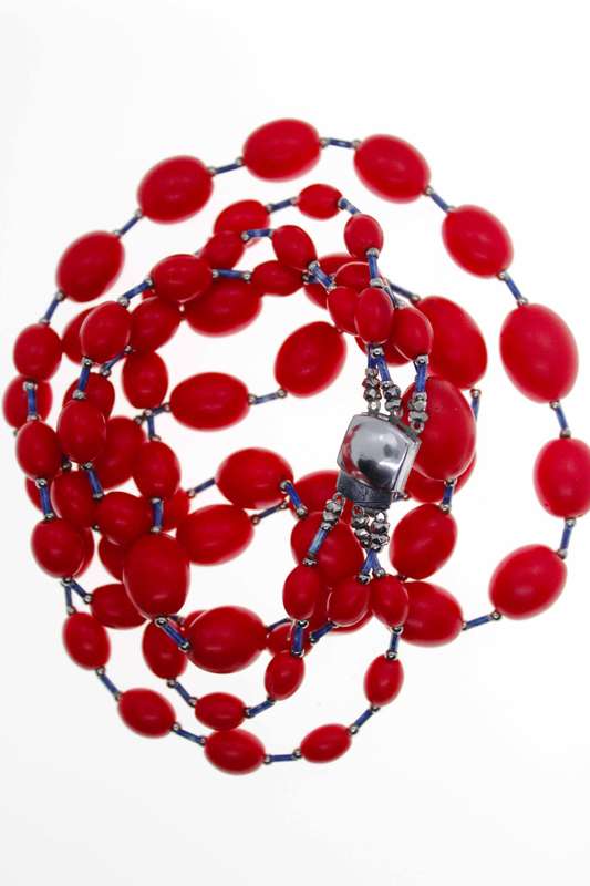 Necklace - Vintage 3 Strand Red Oval Beaded Necklace - ML2496