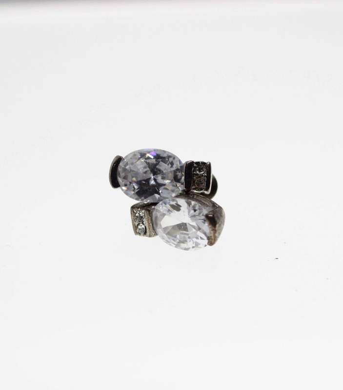 Earrings - Vintage Silver Tone for Pierced Ears Clear Oval Stone  with diamantes - ML2499