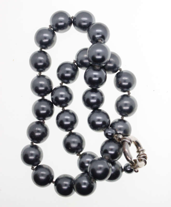 Necklace - 925 Silver Spring Clasp Charcoal Faux Pearls - ML2524
