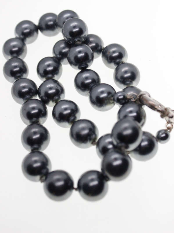 Necklace - 925 Silver Spring Clasp Charcoal Faux Pearls - ML2524