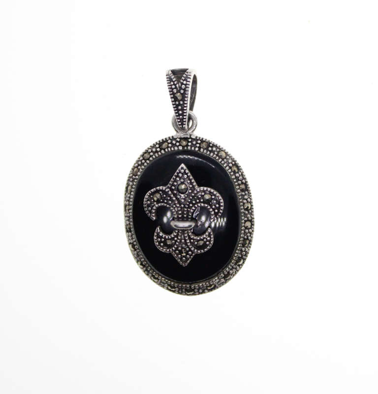 Pendant - 925 Silver. Black Enamel Oval with Marcasite Fleur De Lis - ML2530