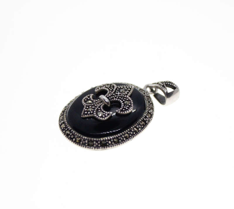 Pendant - 925 Silver. Black Enamel Oval with Marcasite Fleur De Lis - ML2530