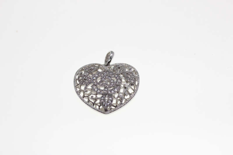Pendant - Vintage 925 Silver Heart Pendant. Filigree and Marcasite Rose Pattern - ML2536