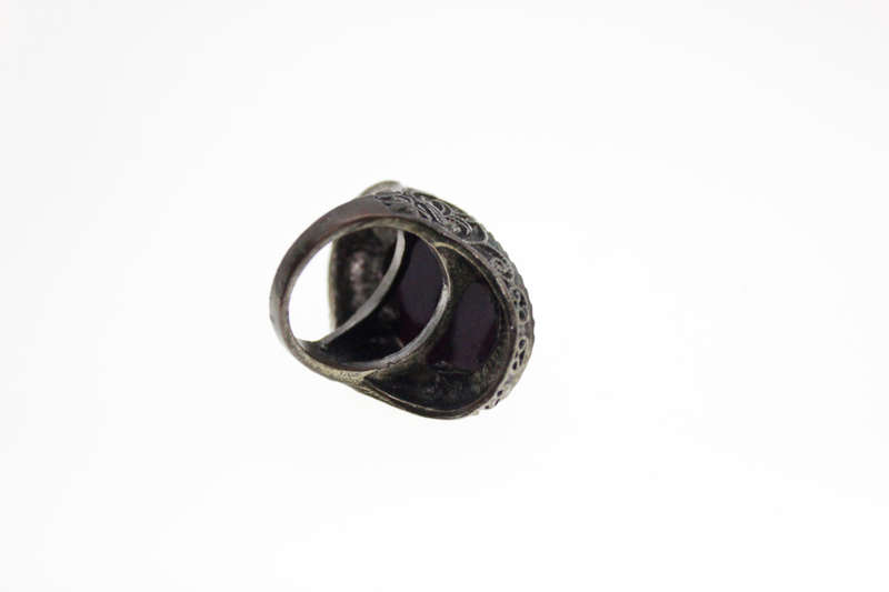 Ring - Vintage Dark Metal Tone with Black and Purple Stone. Filigree & Marcasite Design - ML2539