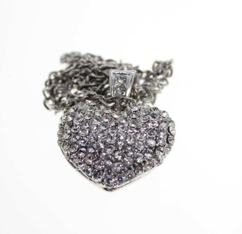 Necklace - Vintage Silver Tone Chain Necklace with Diamante Studded Heart Pendant - ML2540