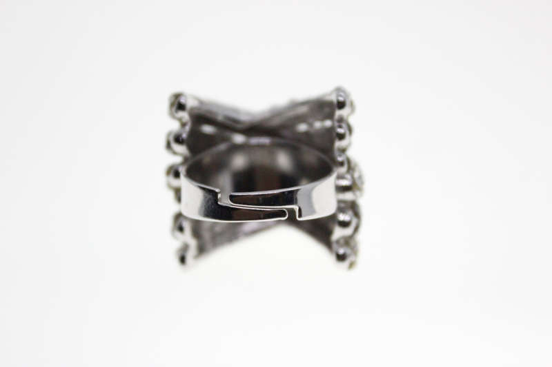 Ring - Fashion Silver Tone Layered Ring with Clear and Charcoal Diamantes - ML2545