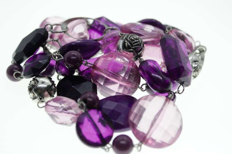 Necklace - Vintage Silver Tone Purple Beaded Necklace with Round Rose Beads - ML2548