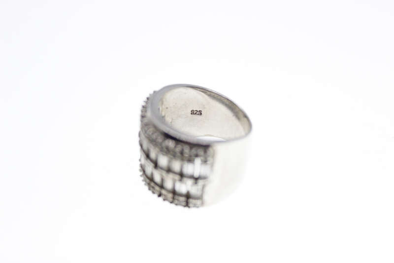 Ring - 925 Silver Ring with Rectangular and Small Diamantes - ML2549