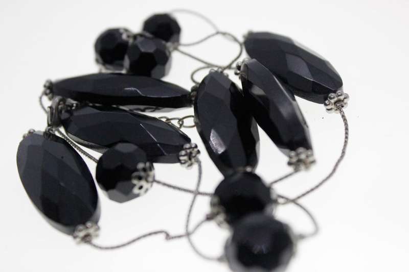Necklace - Vintage Silver Tone Black Beaded Necklace Oval and Circular Beads - ML2550