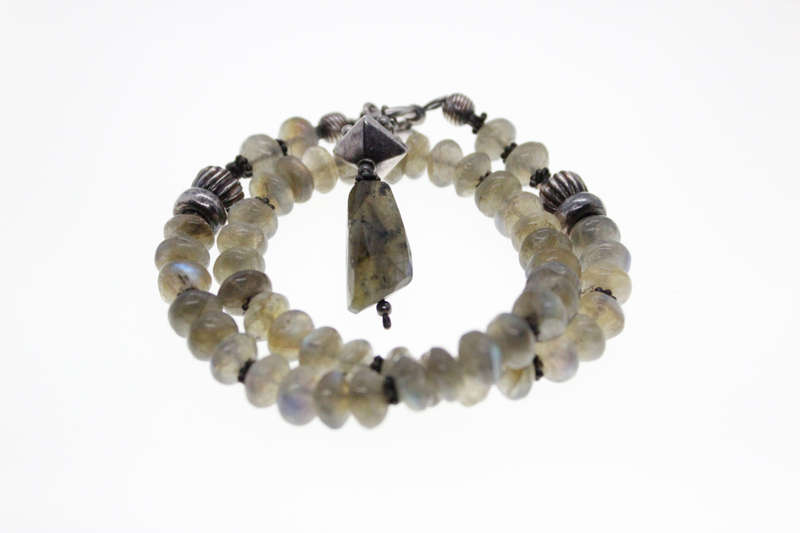 Necklace - Vintage Iridescent Moonstone Necklace with Silver Tone T-Bar Clasp - ML2560