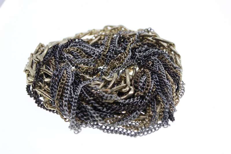 Necklace - Vintage 3 Tone Chain Necklace. Bronze, Gun Metal and Gold Tone - ML2561