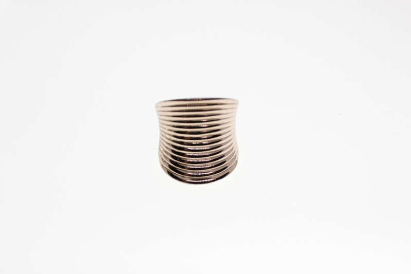 Ring - Copper/Gold Tone Elongated Fashion Design with Indented Lines - ML2565