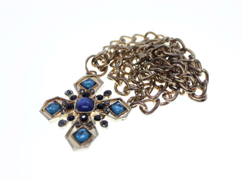 Necklace - Statement Fashion Necklace Brass Tone Pendant. Sparkly Bright Blue Stones - ML2567