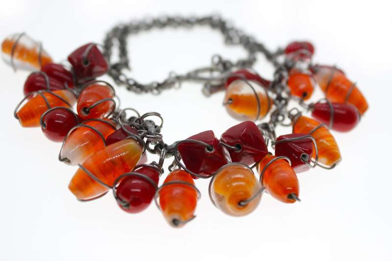 Necklace - Dark Silver Tone Necklace, Orange/Red Stones thin wire around . T Bar Clasp - ML2584