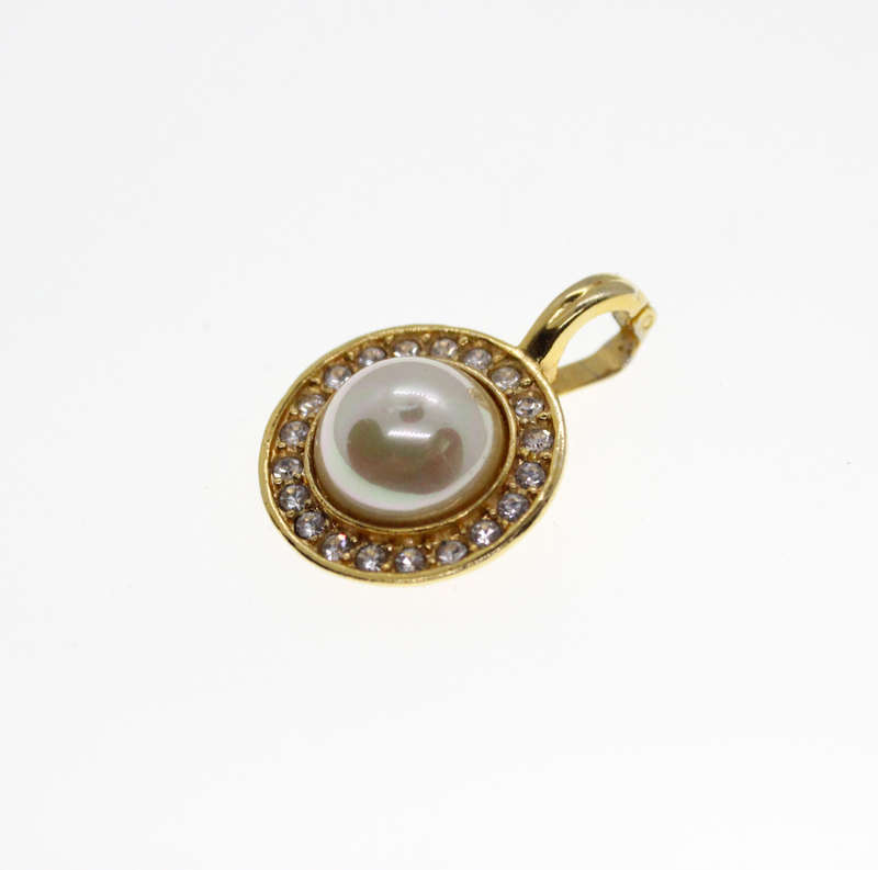 Pendant - Vintage Gold Tone Circle Pendant with Diamantes around Faux Pearl, Stamped Roman - ML2590