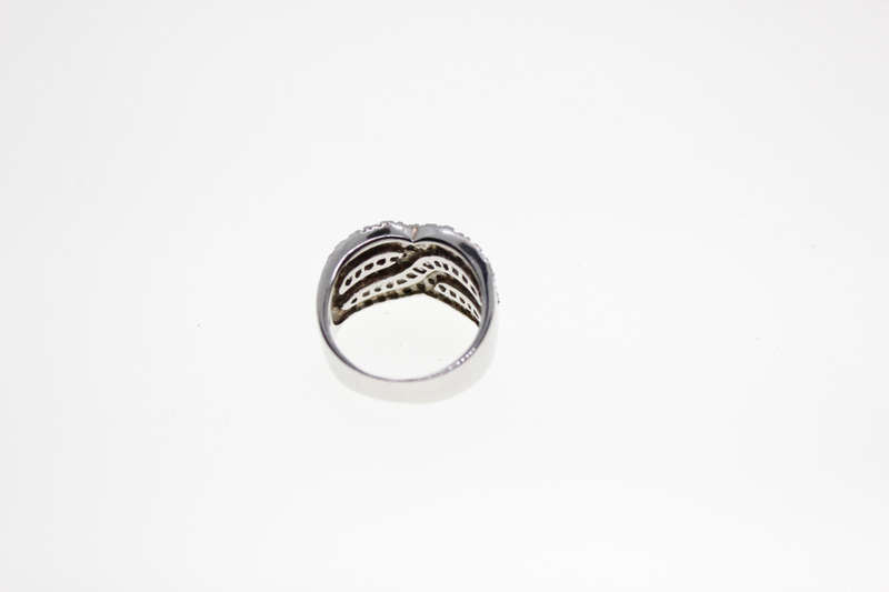 Ring - Vintage 925 Silver with Diamantes and Oblong Clear stones - ML2598