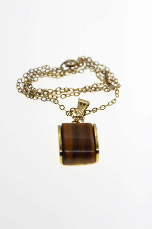 Necklace - Vintage Gold Tone, Tigers Eye Type Stone Set in Frame,Slightly Tarnished on Back - ML2601