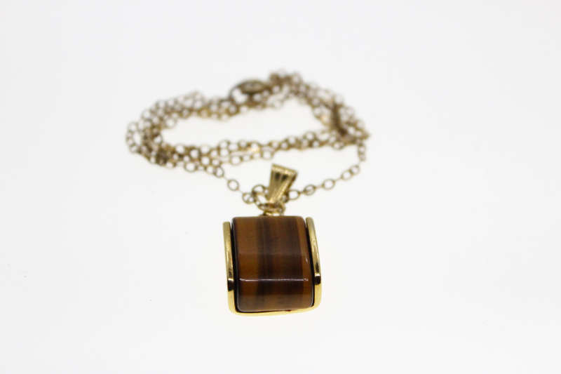 Necklace - Vintage Gold Tone, Tigers Eye Type Stone Set in Frame,Slightly Tarnished on Back - ML2601
