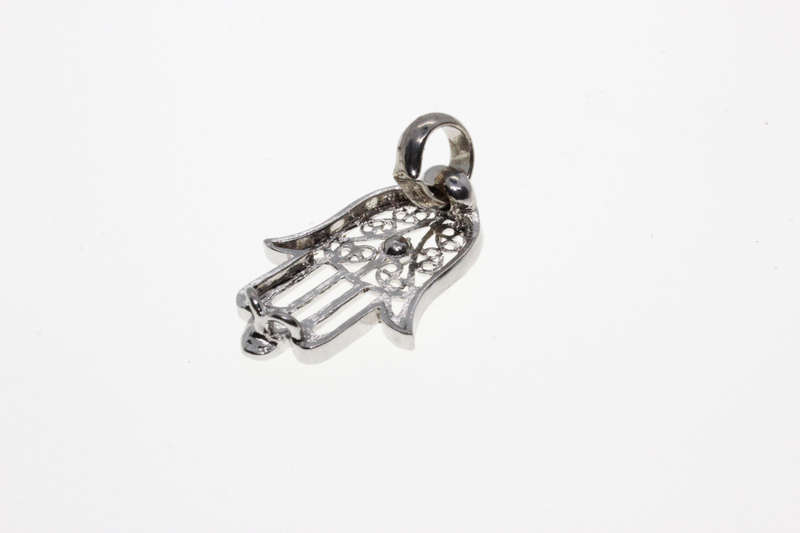 Pendant - Fashion Silver Tone Hamsa Hand with Diamante Centre & Surrounding Floral Diamantes - ML...
