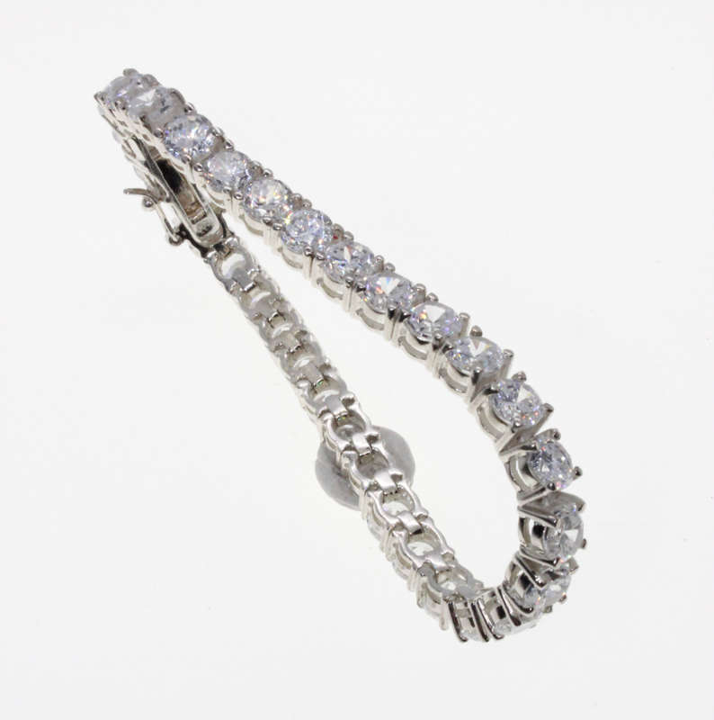 Bracelet - Fashion 925 Silver Bracelet with Arranged Sparkling Clear Stones - ML2620
