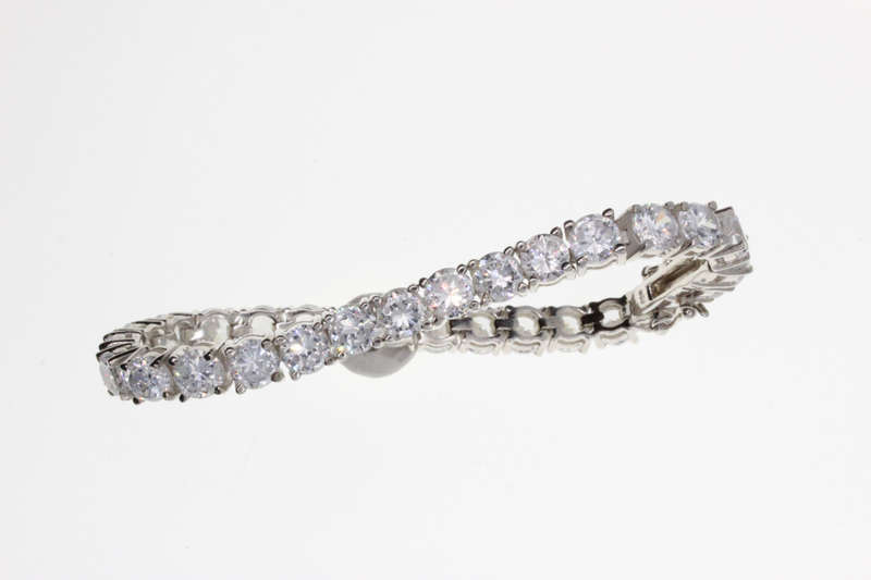 Bracelet - Fashion 925 Silver Bracelet with Arranged Sparkling Clear Stones - ML2620