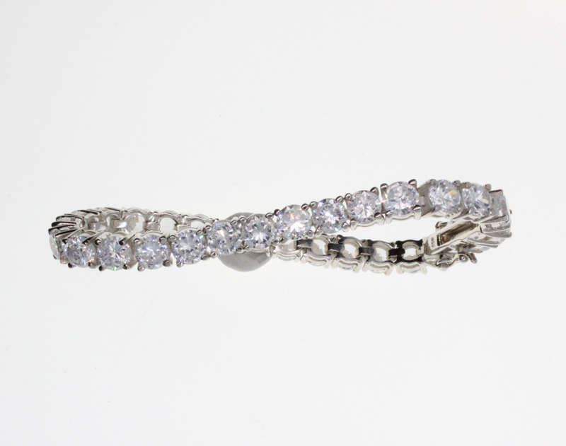 Bracelet - Fashion 925 Silver Bracelet with Arranged Sparkling Clear Stones - ML2620