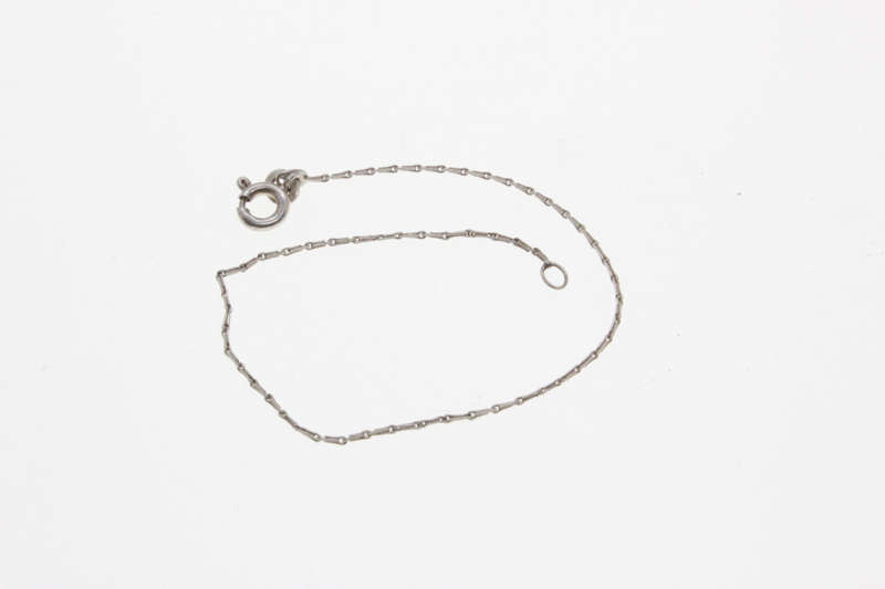 Bracelet - Vintage 925 Silver Link Style Chain Dainty Bracelet with Circular Clasp - ML2631