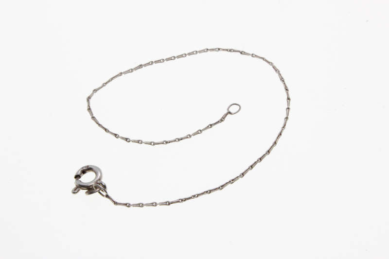 Bracelet - Vintage 925 Silver Link Style Chain Dainty Bracelet with Circular Clasp - ML2631