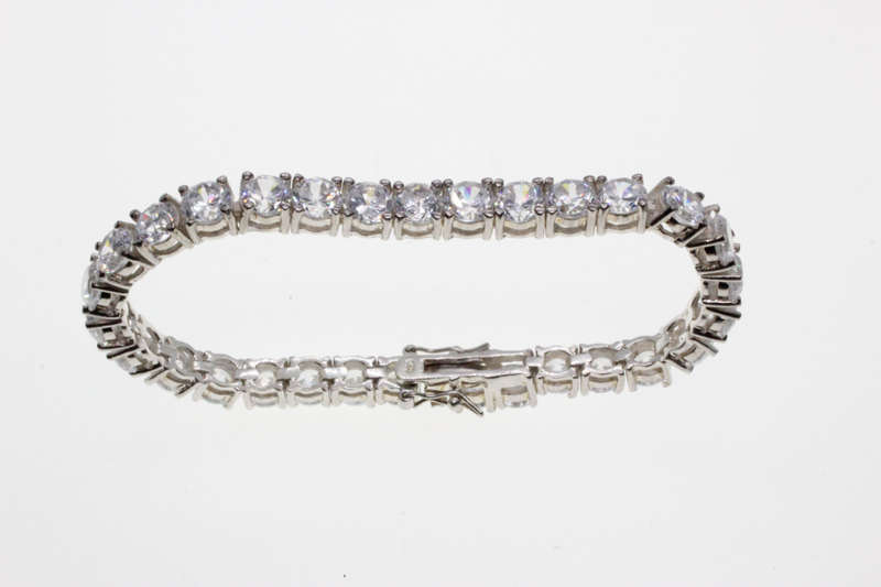 Bracelet - Fashion 925 Silver Bracelet with Arranged Sparkling Clear Stones - ML2654