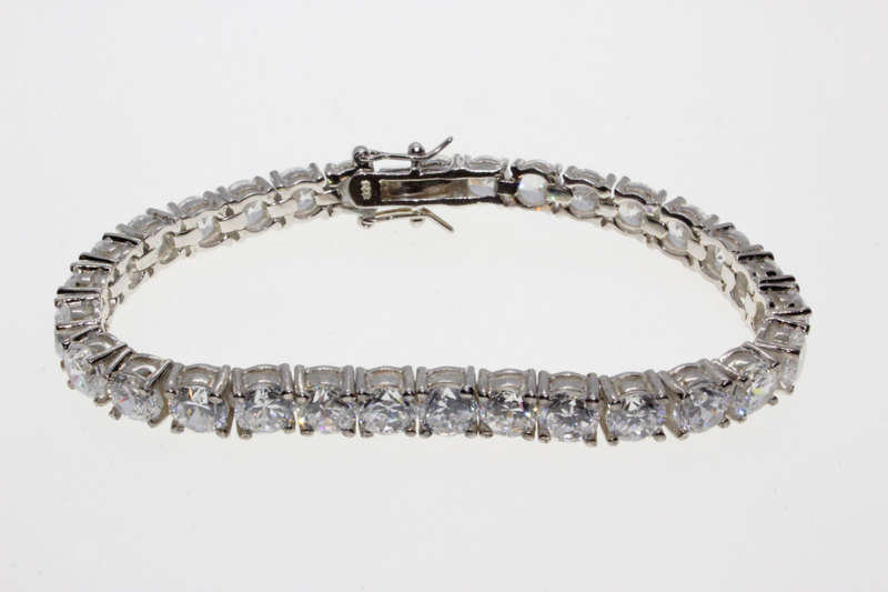 Bracelet - Fashion 925 Silver Bracelet with Arranged Sparkling Clear Stones - ML2654
