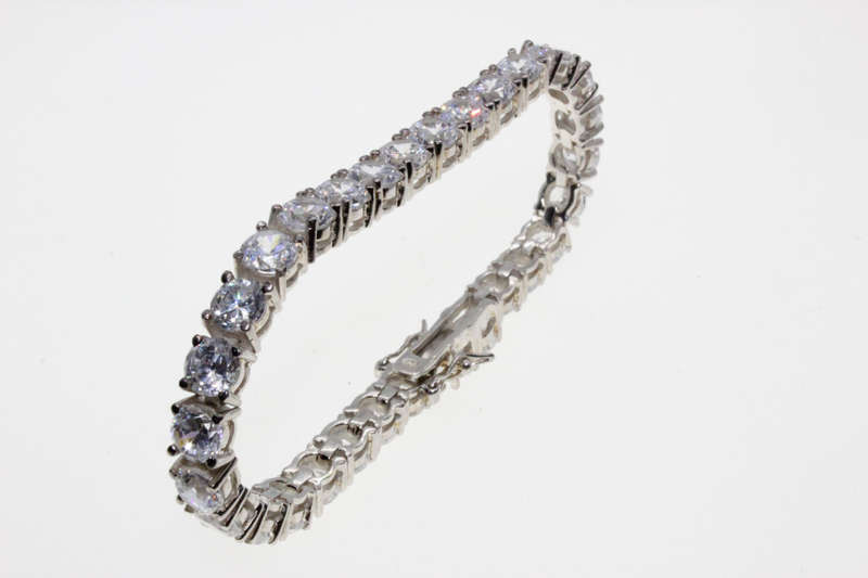 Bracelet - Fashion 925 Silver Bracelet with Arranged Sparkling Clear Stones - ML2654