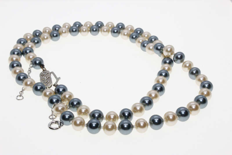 Necklace - Vintage Silver Tone Blue and Cream Faux Pearls. Slide Clasp. - ML2655
