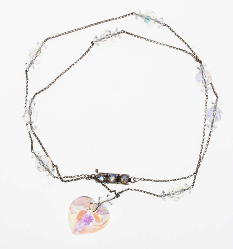 Necklace - Vintage Metal thin chain. Crystal like stones inbetween. Heart in centre - ML2656