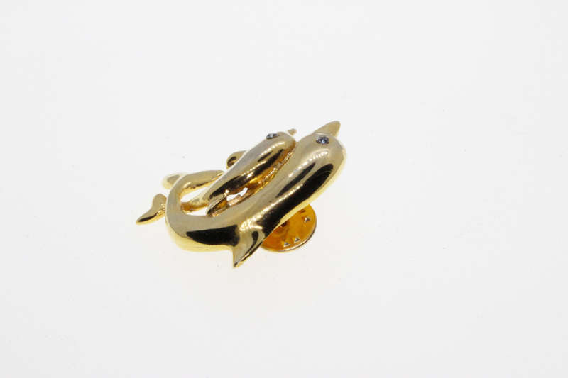 Scarf Pin - Gold Tone Dolphin with Baby. Diamante Eyes - ML2679