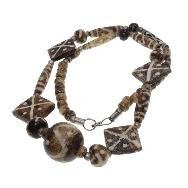 Necklace -  Ethnic Bead Necklace Cream and Brown Tone. Clasp Silver Tone - ML2687