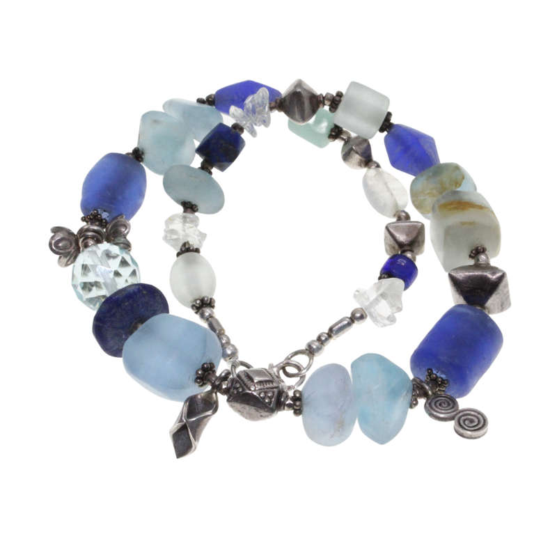 Necklace - Vintage Silver Tone. Green,Blue Gem Stones.Silver Tone silver beads inbetween - ML2689
