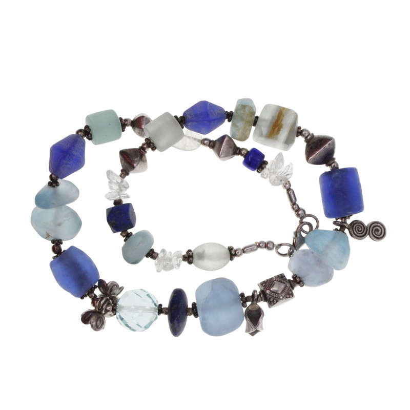 Necklace - Vintage Silver Tone. Green,Blue Gem Stones.Silver Tone silver beads inbetween - ML2689