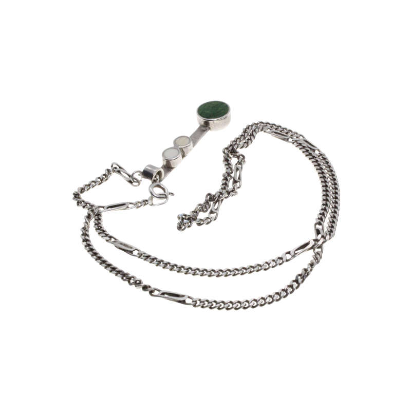 Pendant - 925 Silver Pendant on Chain. Jade Green Stone. 2 x small white stones - ML2704