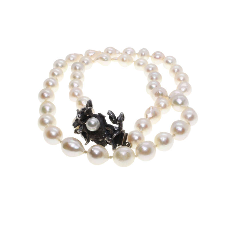 Necklace - Vintage Fresh Water Pearl Necklace with unusual Metal Clasp with Pearl - ML2717