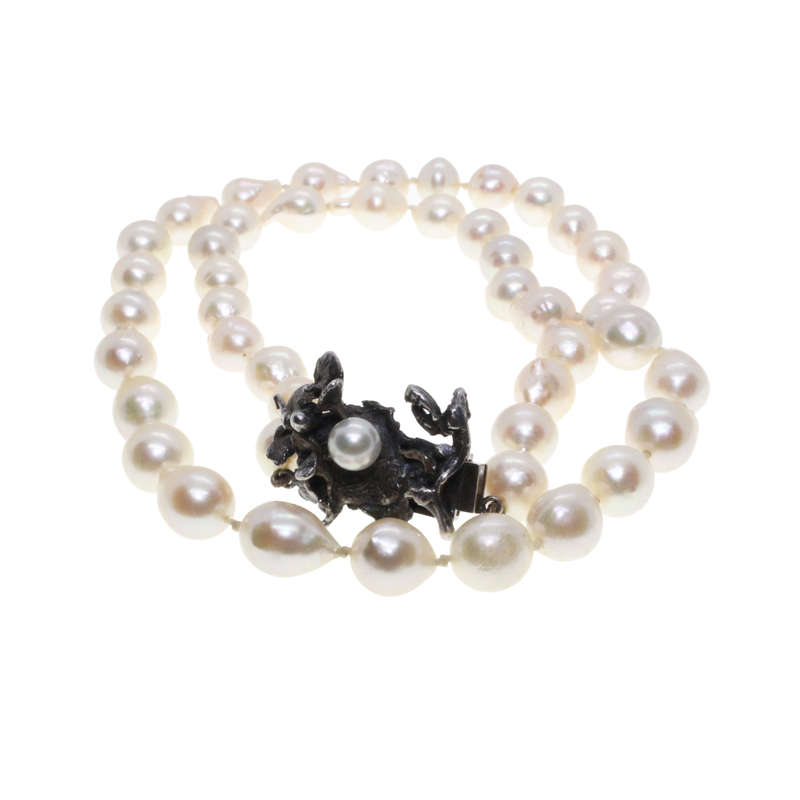 Necklace - Vintage Fresh Water Pearl Necklace with unusual Metal Clasp with Pearl - ML2717