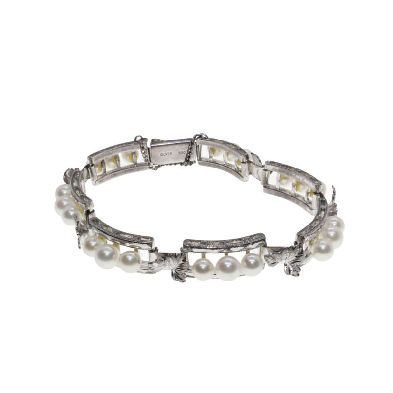 Bracelet - 950 Silver 1950's Pearl Link Bracelet. Silver Grape Leaves. Safety Chain. - ML2719
