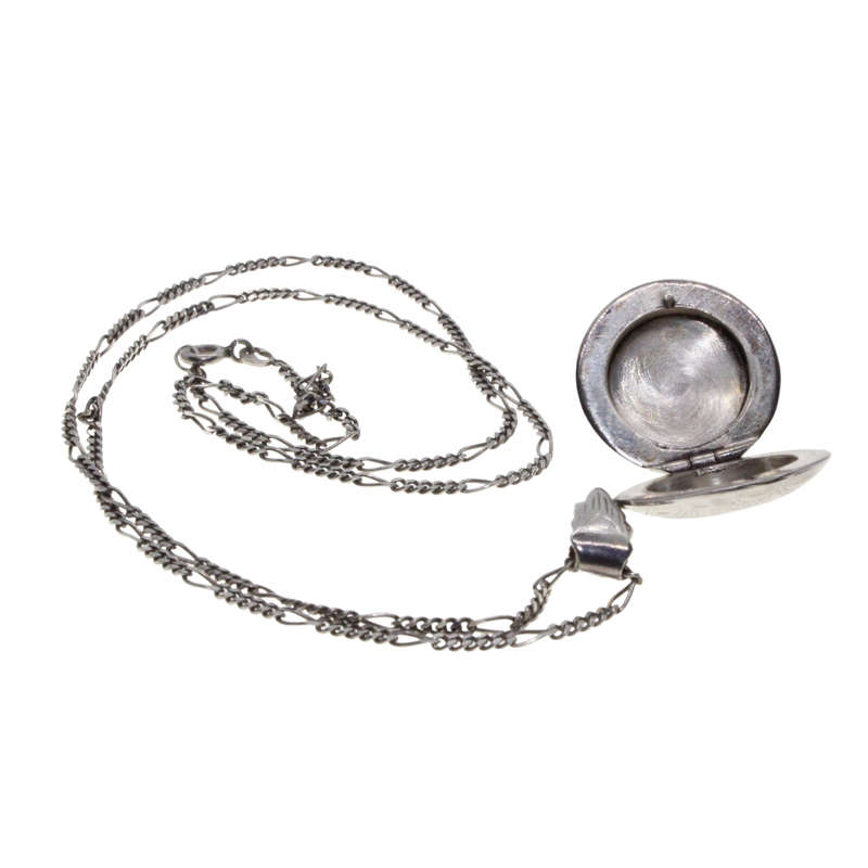 Necklace -  925 Silver. Silver Round Engraved Locket - ML2720