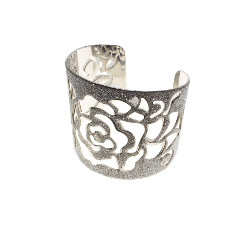 Bangle - Silver Tone Detailed Rose Cut-Out Bangle - ML2723