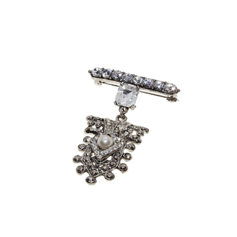 Brooch - Silver Tone Rhinestone Military Style with Faux Pearl in Centre - ML2742