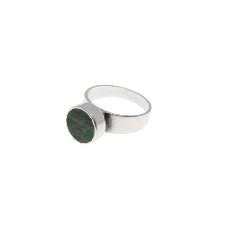 Ring - 925 Silver Band.  Dark Green Jade Single Stone - ML2743